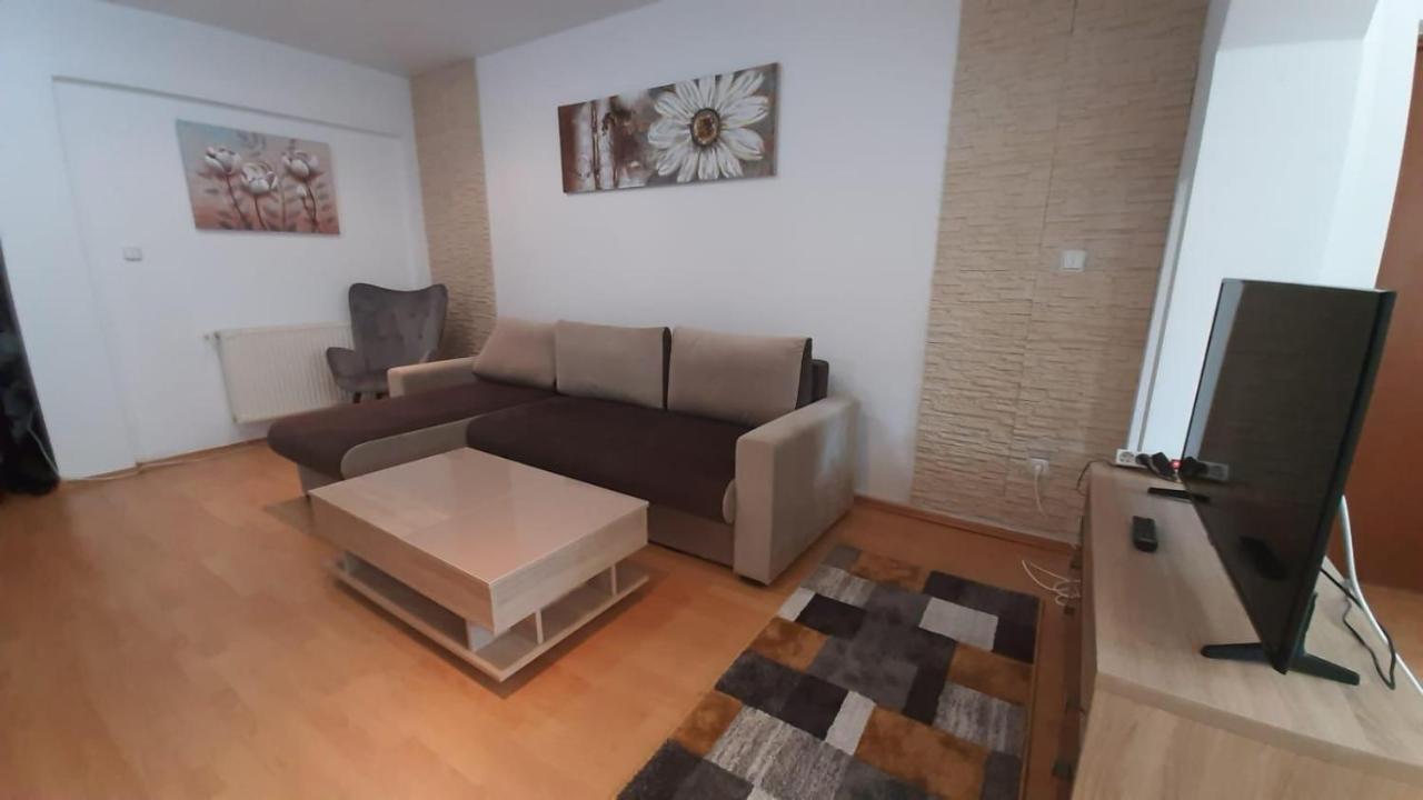 Monik Apartament ซินายา ภายนอก รูปภาพ